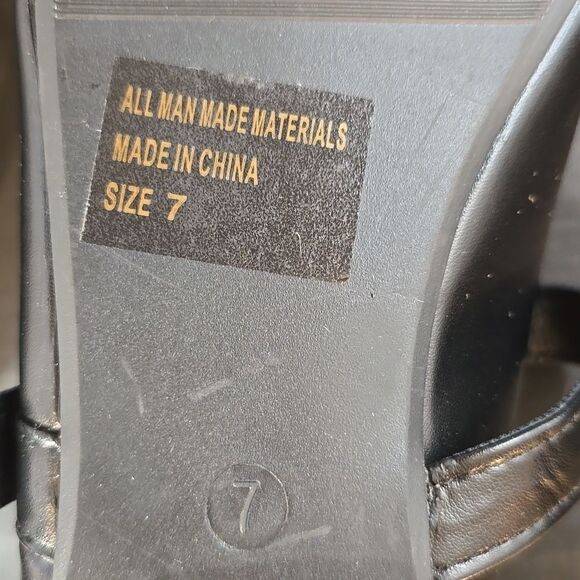 BRAND NEW WILD DIVA LOUNGS MARY-JANE SLIP-ON WOMEN"S FLAT - Picture 12 of 13